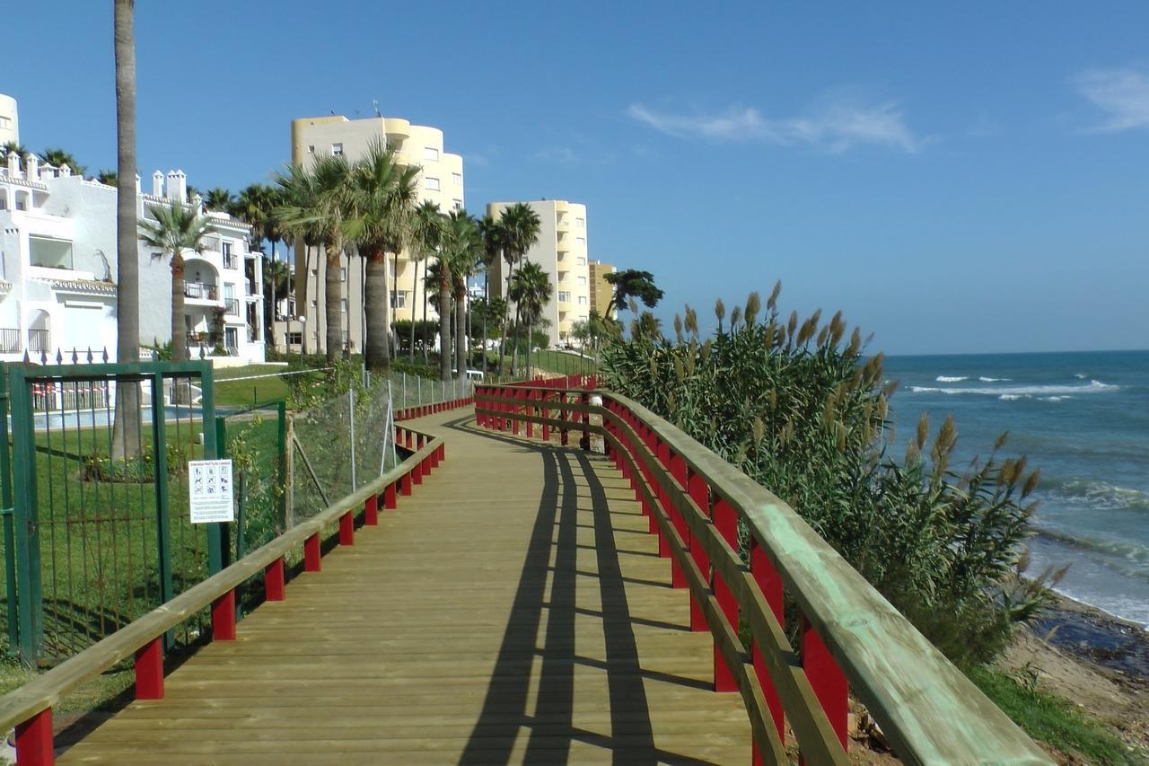 Apartment Sun Of Andalucia In First Beach Line With View On Africa Sitio de Calahonda Buitenkant foto